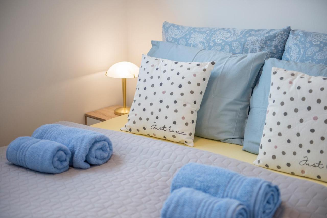 Zsuka Apartman Free Parking 페치 외부 사진