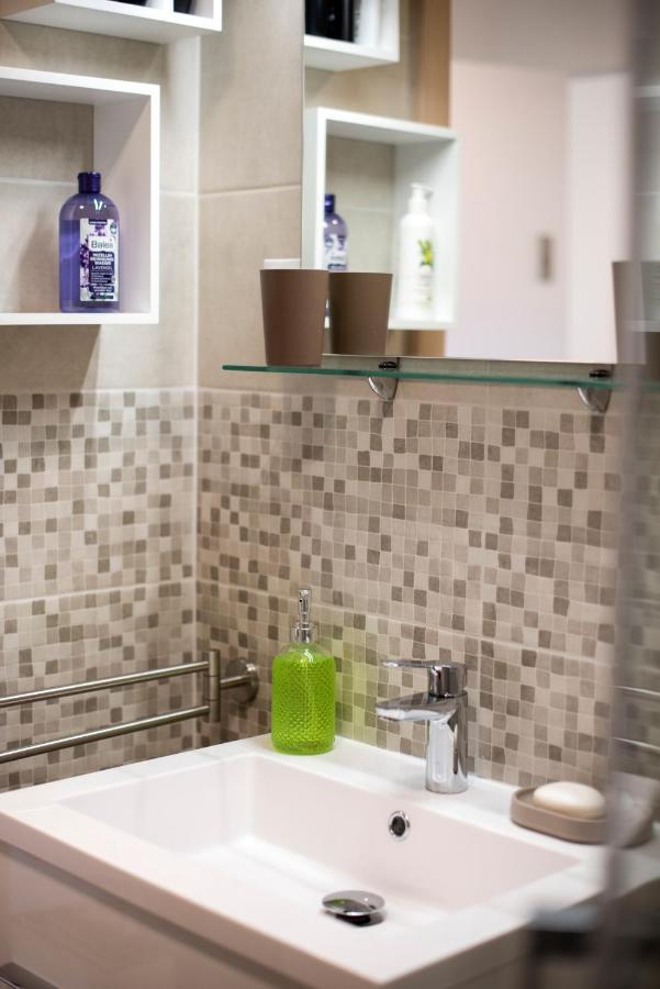 Zsuka Apartman Free Parking 페치 외부 사진