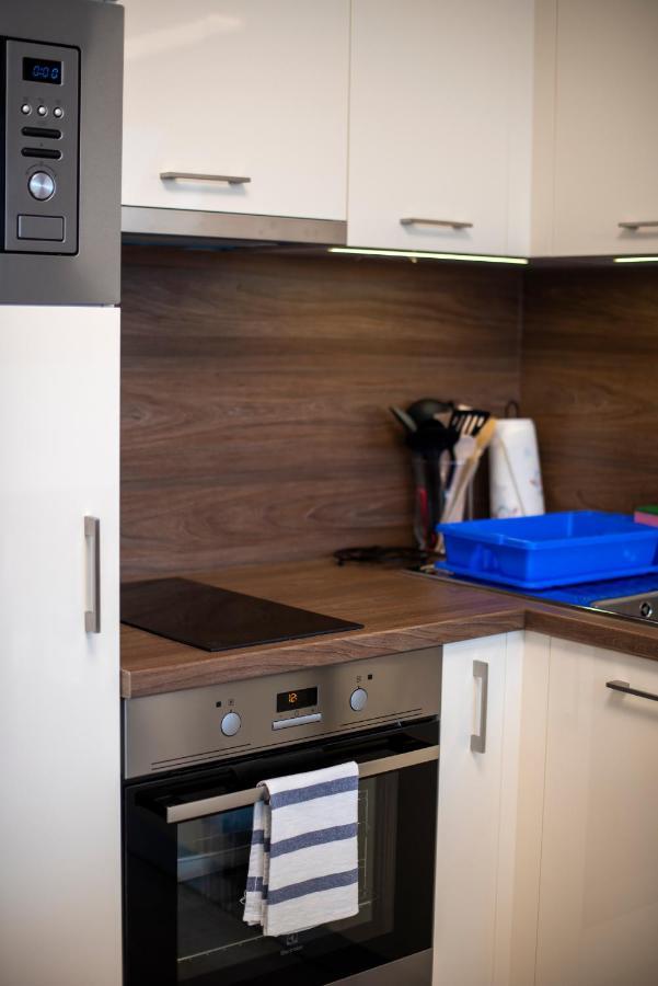 Zsuka Apartman Free Parking 페치 외부 사진